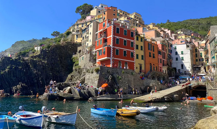 Στο Riomaggiore PHOTO CINQUE TERRE TRAINS