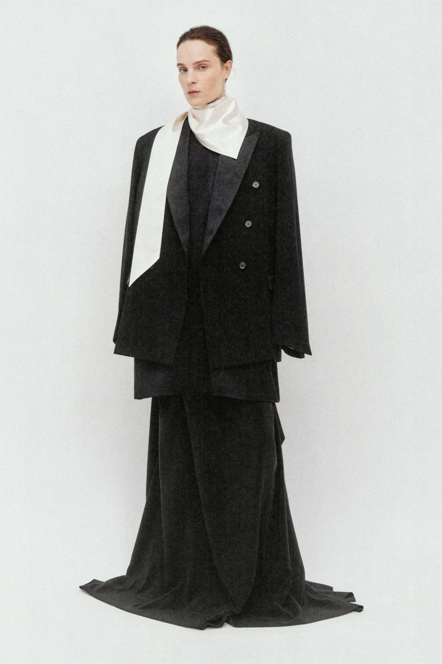 PHOTO CARVEN LOOKBOOK