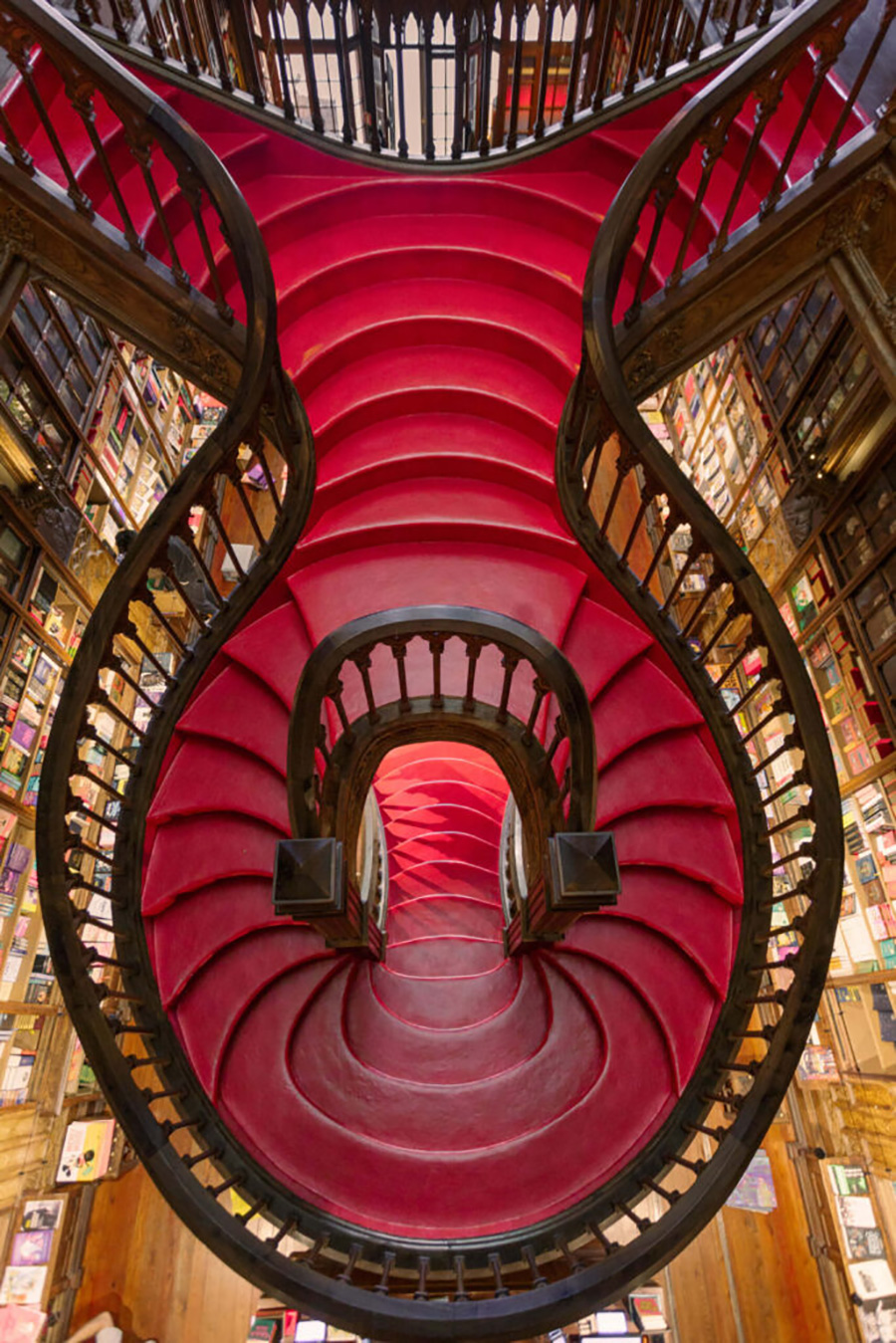 PHOTO LIVRARIA LELLO