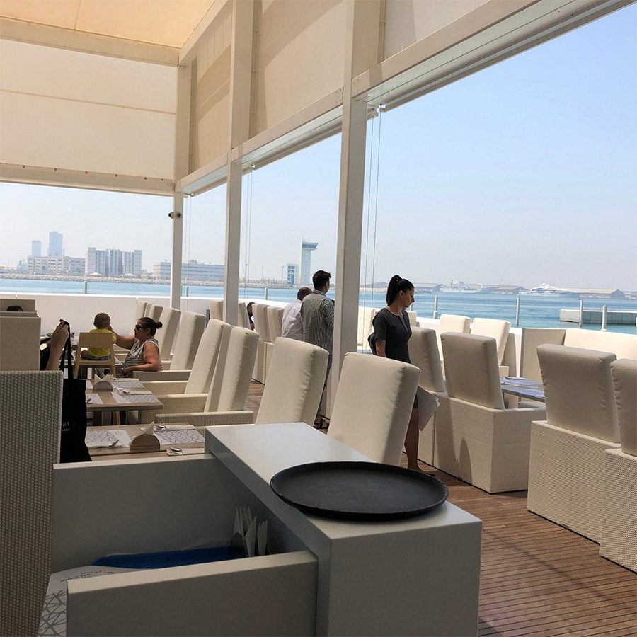 PHOTO LOUVRE CAFÉ ABU DHABI