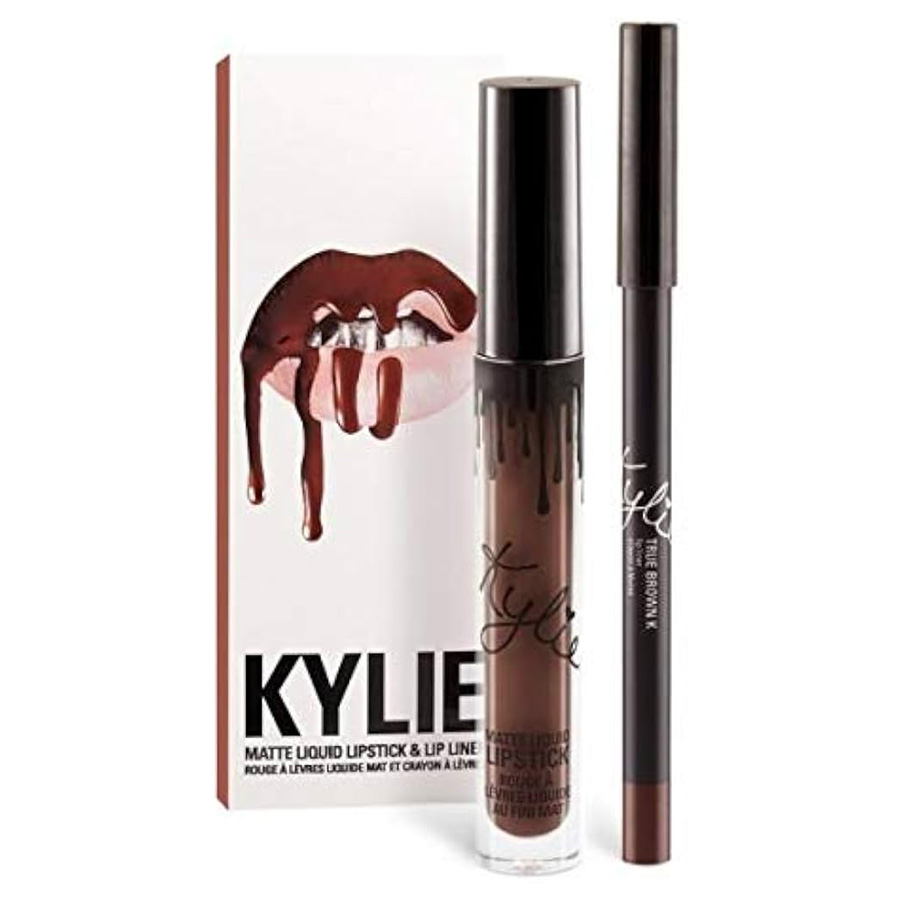 H Kylie Cosmetics ακολούθησε τον ίδιο δρόμο, επαναφέροντας τις αποχρώσεις True Brown K και Dead of Knight από τη σειρά Lip Kit, οι οποίες είχαν επίσης, αποσυρθεί PHOTO KYLIE COSMETICS