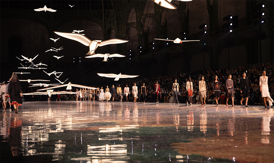Από την πασαρέλα άνοιξη-καλοκαίρι 2027 της Chanel PHOTO CHANEL OFFICIAL SITE