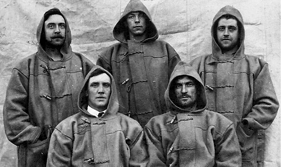 Ναυτικοί με μοντγκόμερι στο ΗΜS Iron Duke 1919, PHOTO GLOVERLL ARCHIVES-HEDDELS