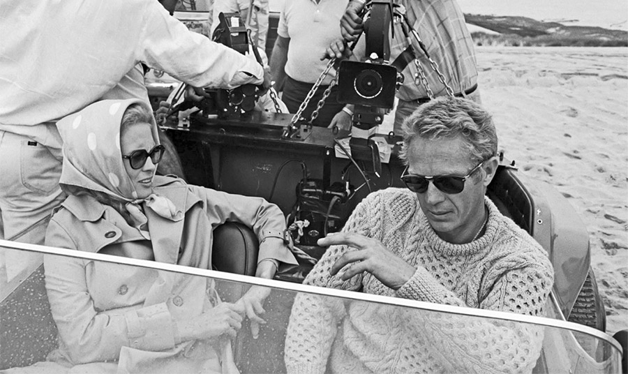 O Steve McQueen με πουλόβερ Aran στην ταινία «Υπόθεση Thomas Crown»