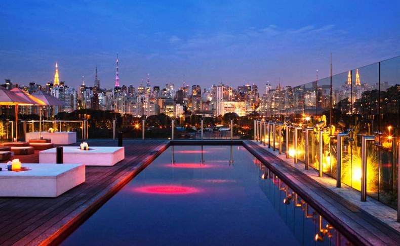 Το ατμοσφαιρικό Skye Bar στο Σάο Πάολο διαθέτει θέα σε σχεδόν ολόκληρη τη βραζιλιάνικη μεγαλούπολη