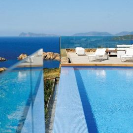 Με θέα το γαλάζιο της Μεσογείου? Μία απολαυστική ημέρα δίπλα στην πισίνα αναπνέοντας την αύρα της θάλασσας