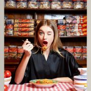 Cheat Meals: Τι είναι και γιατί πραγματικά σας βοηθούν να χάσετε βάρος!