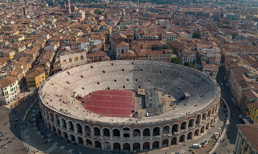 Το αρχαίο αμφιθέατρο Arena di Verona θα φιλοξενήσει τον μεγάλο τελικό των Χειμερινών Ολυμπιακών και την τελετή έναρξης των Χειμερινών Παραολυμπιακών Αγώνων τον Μάρτιο του 2026 PHOTO WIKIPEDIA