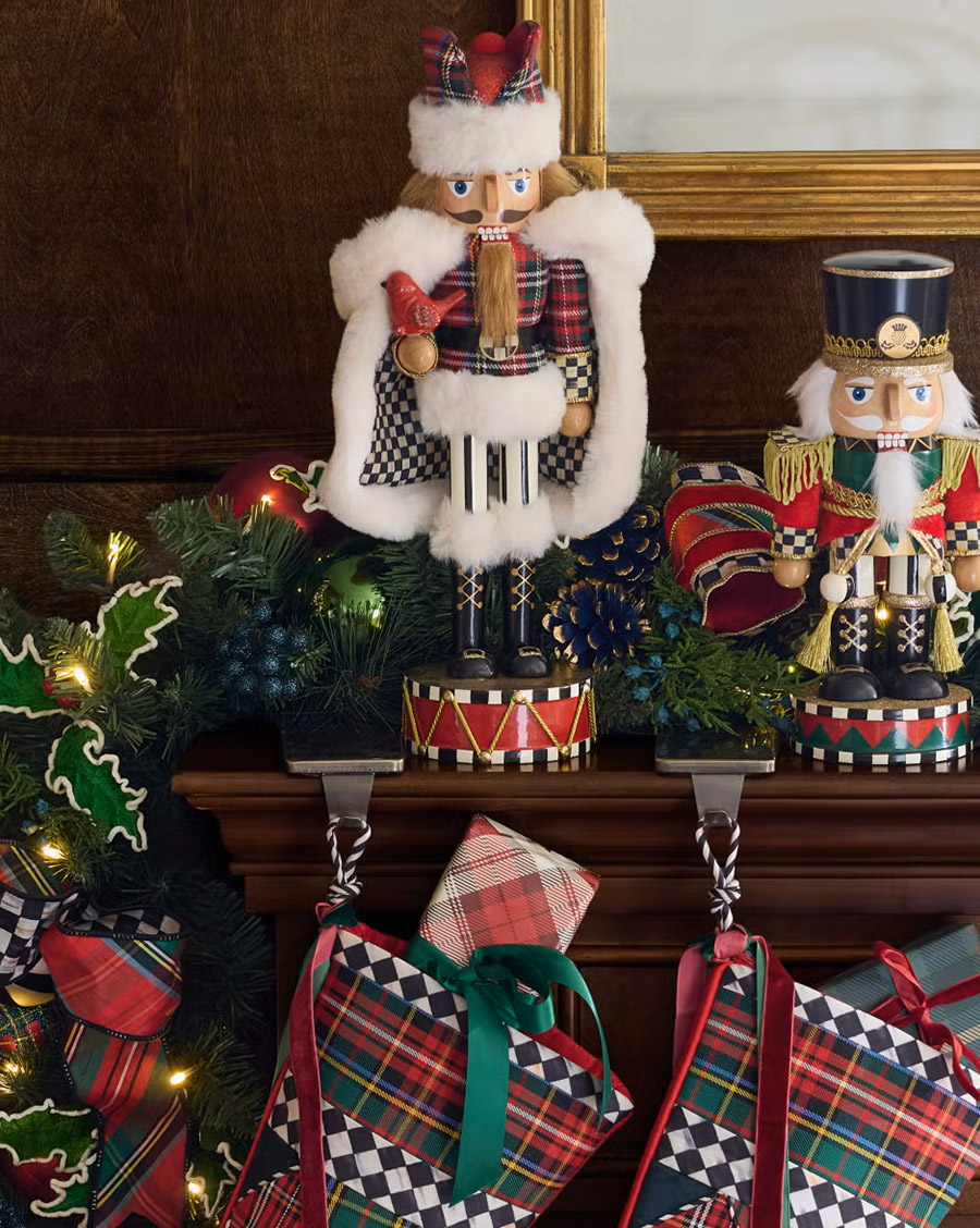 PHOTO MACKENZIE CHILDS 