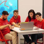 Το πρόγραμμα Code Like a Girl διαμορφώνει τις code experts του μέλλοντος