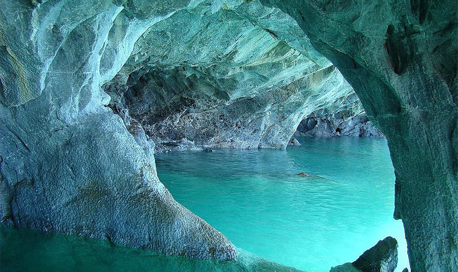 Οι συναρπαστικοί σχηματισμοί στα Μαρμάρινα Σπήλαια PHOTO www.gochile.cl