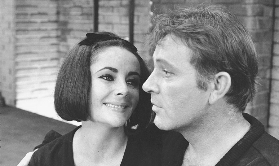 Είναι γνωστός ο θυελλώδης έρωτάς της με τον Ρίτσαρντ Μπάρτον