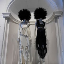 Από την έκθεση «Punk: Chaos to Couture»
