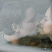 Love is the drug: Είναι ο έρωτας εθιστικός σαν ναρκωτικό;