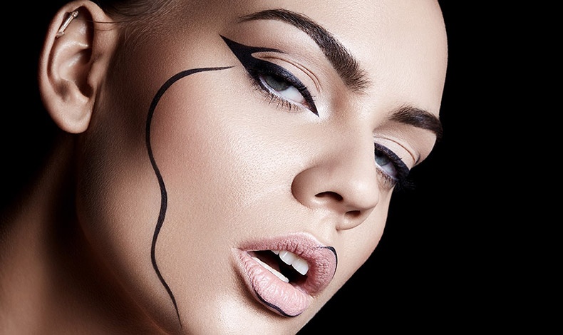 Eye liner: Τραβήξτε τη μαύρη γραμμή!