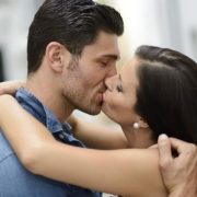 Φιλί: 9 + 1 απίστευτες αλήθειες που δεν γνωρίζουμε!