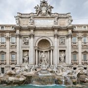 Η μαγευτική ιστορία του κεντρικού γλυπτού στη Φοντάνα ντι Τρέβι