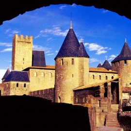 Η μεσαιωνική Carcassonne είναι μία πόλη με πολλά... γευστικά μυστικά