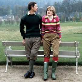 Ο Κάρολος και η Νταϊάννα με τις original green γαλότσες της