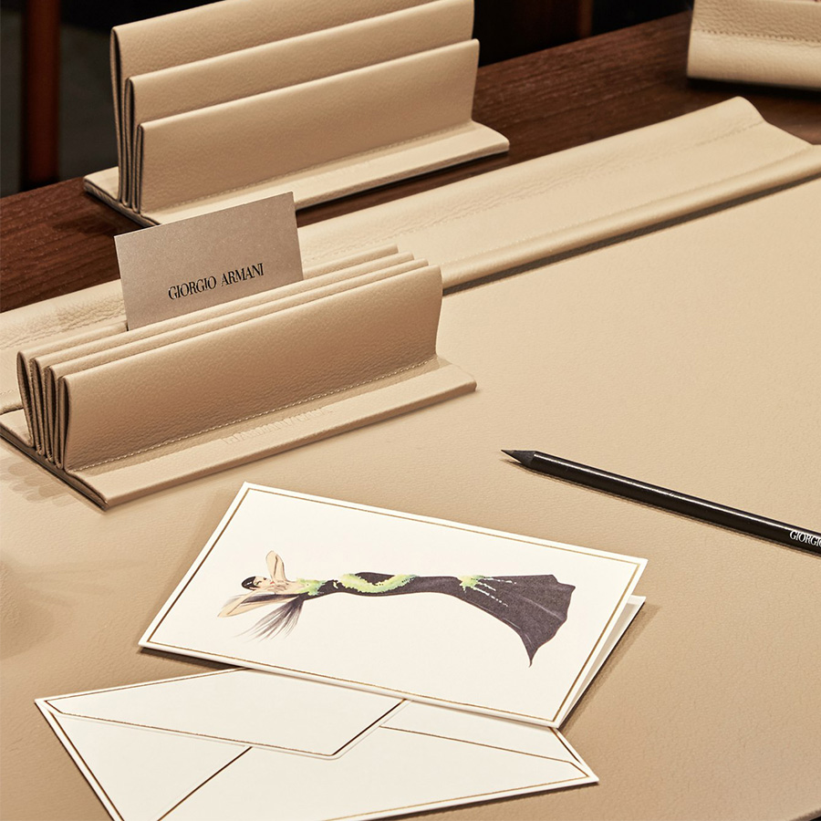 PHOTO GIORGIO ARMANI OFFICIAL SITE