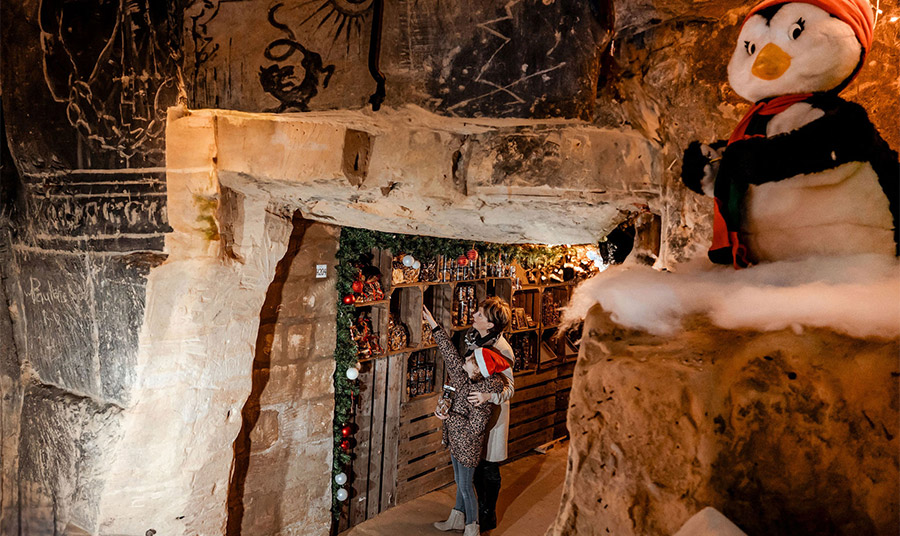 PHOTO www.christmastownvalkenburg.com