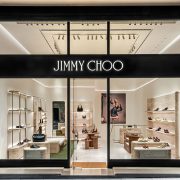 Ο οίκος Jimmy Choo με την πρώτη του μπουτίκ στην Αθήνα