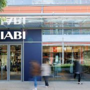 Η γαλλική εταιρία ρούχων ΚΙΑΒΙ ανοίγει το πρώτο της κατάστημα στην Αθήνα