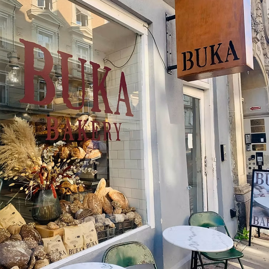 PHOTO BUKA