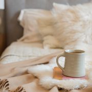 Επτά λόγοι που δεν αγαπάτε το υπνοδωμάτιό σας (και πώς να το διορθώσετε)