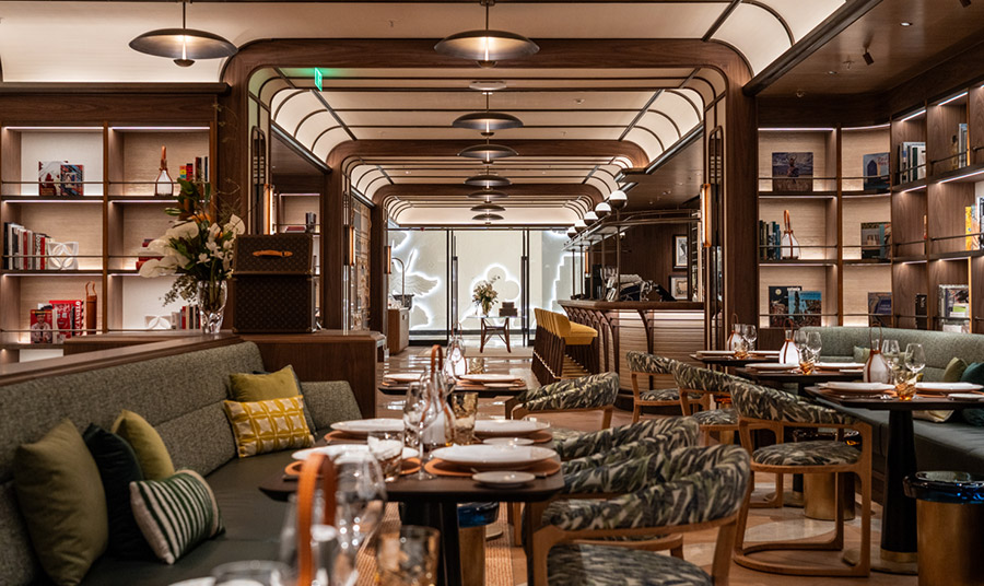 Le Café Louis Vuitton που στο μενού του, συνδυάζει τοπικές γεύσεις της Σαγκάης με δυτικές γαστρονομικές επιρροές