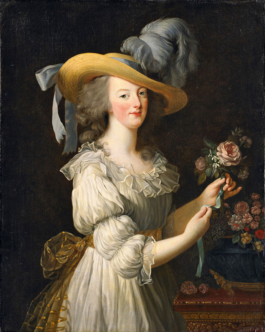  Η «Μαρία Αντουανέτα σε πίνακα της Marie Louise Élisabeth Vigée-Lebrun, 1783. Επικρίθηκε επειδή δεν συμπεριέλαβε σύμβολα βασιλείας στο πορτρέτο. Δεν θα μπορούσε να φανταστεί ότι κάνοντας τα λευκά βαμβακερά μόδα, θα ευνοούσε τη δουλεία στις ΗΠΑ! PHOTO WIKIPEDIA