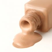 Λεκές από μέικαπ; Υπάρχει λύση!