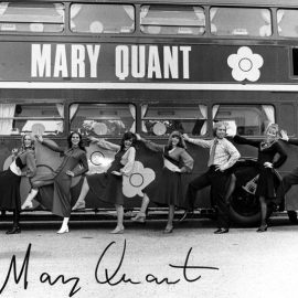Το λεωφορείο της ομορφιάς της Mary Quant © INTERFOTO / Alamy Stock Photo
