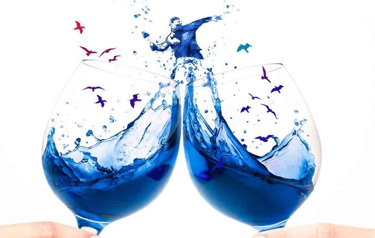 Μπλε... μπλε... κρασί!