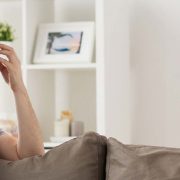 Τι προκαλούν οι επικριτικοί σύντροφοι στον τρόπο που αντιμετωπίζουμε τα λάθη μας;