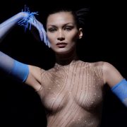 Mugler και Bella Hadid: Το σέξι βίντεο της νέας συλλογής κόβει την ανάσα!
