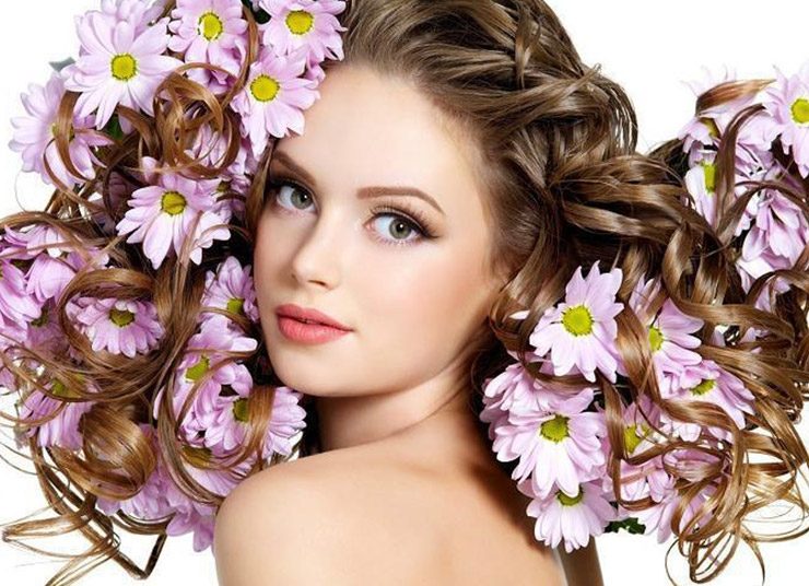 6 τρόποι για να κάνετε τα μαλλιά σας να μυρίζουν όμορφα όλη μέρα