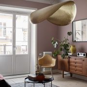 Αυτό το νοσταλγικό χρώμα είναι το πιο εκπληκτικό ουδέτερο του 2026!