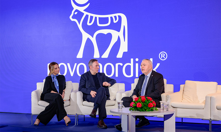 Οι δημοσιογράφοι, Νάνσυ Ζαμπέτογλου & Θανάσης Αναγνωστόπουλος συζητούν με τον κ. Ολύμπιο Παπαδημητρίου, Γενικό Διευθυντή Novo Nordisk Ελλάδος και Κύπρου