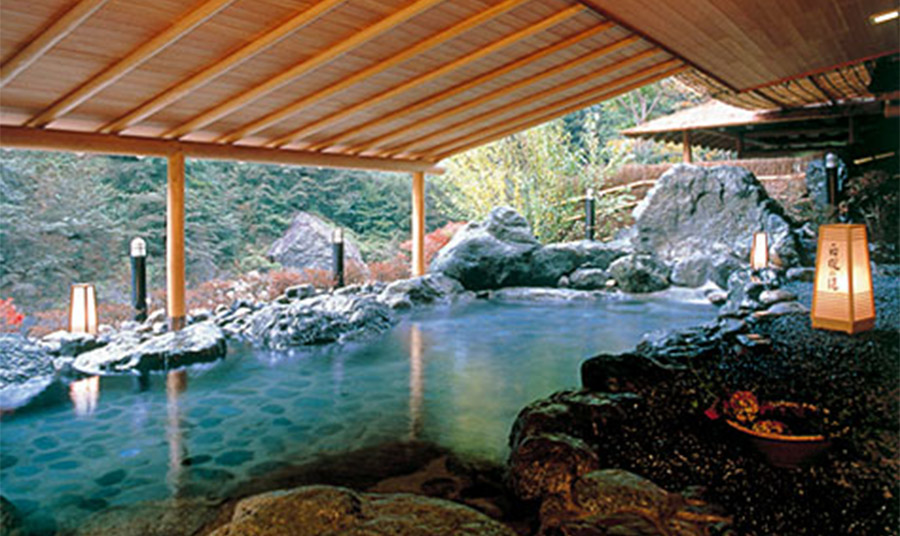 PHOTO NISHIYAMA ONSEN KEIUNKAN 