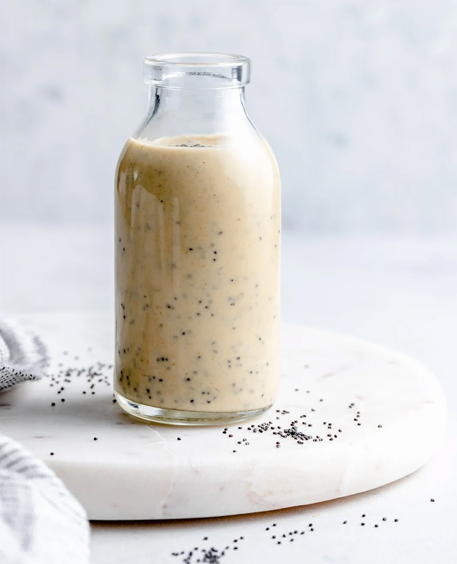 Ντρέσινγκ με ταχίνι και παπαρουνόσπορο PHOTO ambitiouskitchen.com