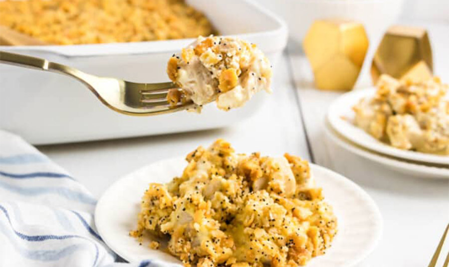 Συνταγή με κοτόπουλο και παπαρουνόσπορο PHOTO julieseatsandtreats.com