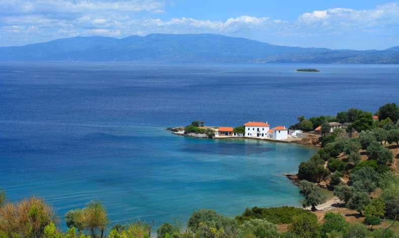 Ο μαγευτικός κόλπος της Τζάστενης