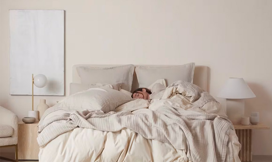 Οι ειδικοί αποκαλύπτουν πώς θα ζεστάνουμε το κρεβάτι μας τον χειμώνα σε ένα μόνο λεπτό!