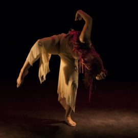 EREMUS, 2013, χορός Μαριάννα Τσαγκαράκη (Φωτογραφία: Γιάννης Κωσταβάρας)