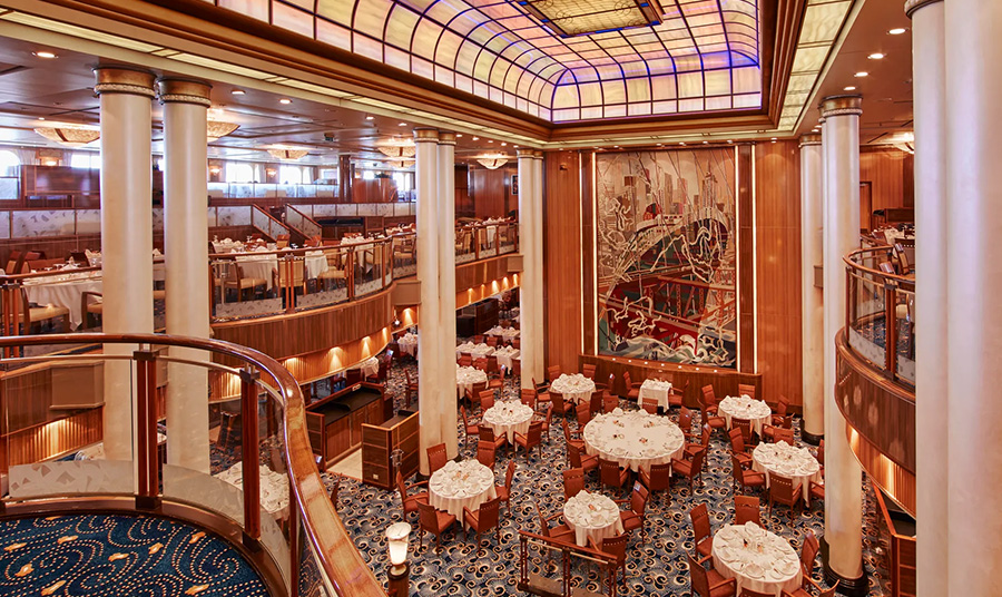 PHOTO QUEEN MARY