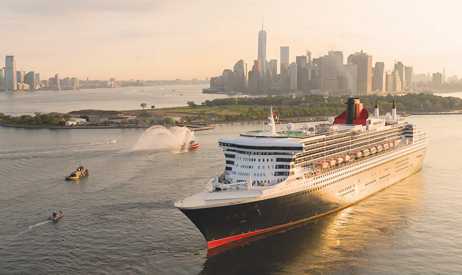 PHOTO QUEEN MARY