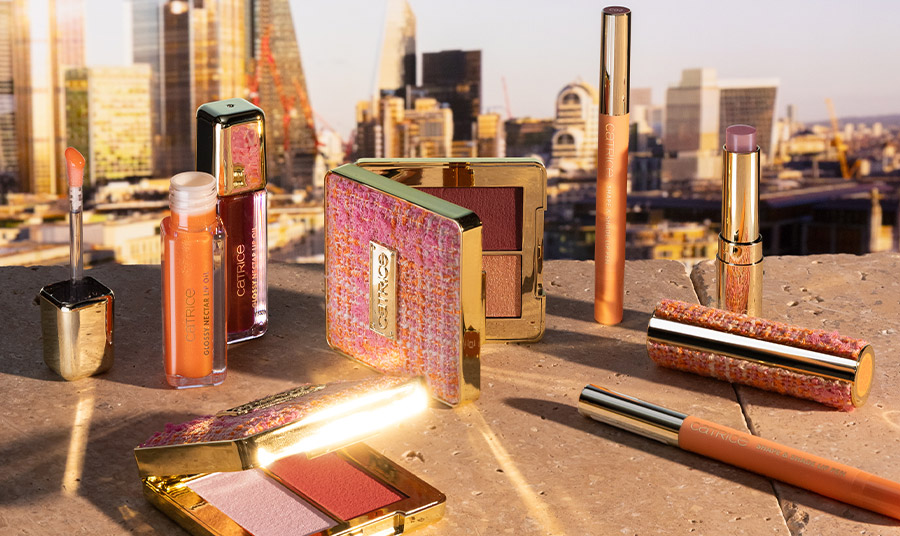 Spring and the city: Μία συλλεκτική συλλογή με την πνοή τής άνοιξης!