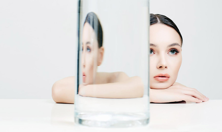 Αν νοιάζεστε για το δέρμα σας, γνωρίστε τις 8 τάσεις που του 2026