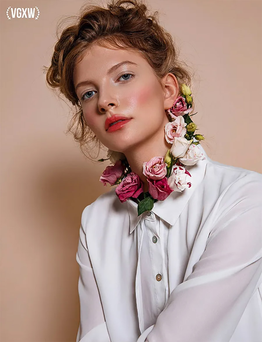 Beauty editorial flower egle vasi VGXW MAGAZINE 
